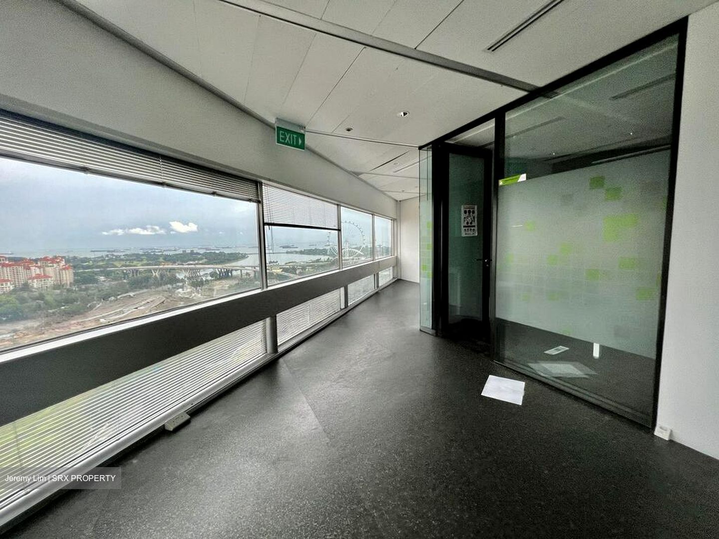 Gateway West (D7), Office #588084741